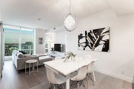1283 Howe Street #SPH4102 Vancouver, BC V6Z 0E3