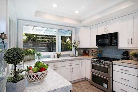 5782 Comstock Court Cypress, CA 90630