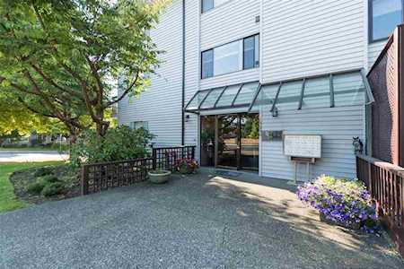 15290 Thrift Avenue #103 White Rock, BC V4B 2L2