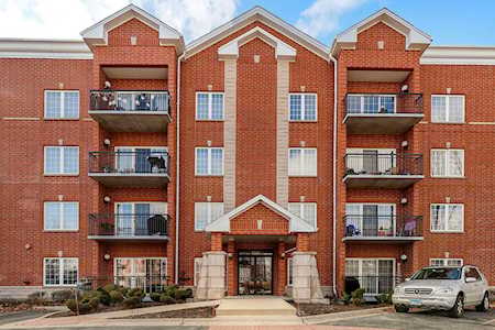 3501 Wellington Ct #106 Rolling Meadows, IL 60008