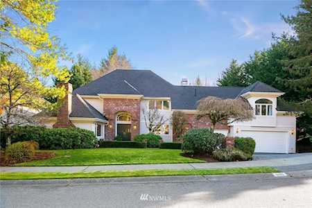 5050 165th Place SE Bellevue, WA 98006