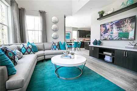 942 Aurora Lane Costa Mesa, CA 92626