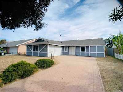 909 S Diamond Street Santa Ana, CA 92704