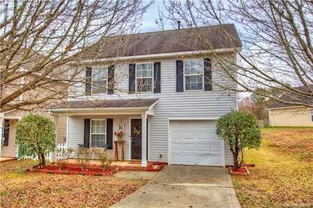 2004 Chadwell Ct Waxhaw, NC 28173