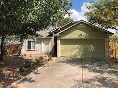 340 Briarstone Dr Buda, TX 78610