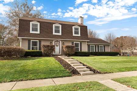 213 N Birchwood Dr Naperville, IL 60540