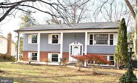 4902 Wakefield Chapel Rd Annandale, VA 22003