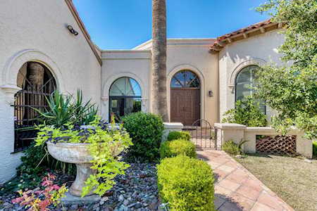 5340 N 31st Place Phoenix, AZ 85016