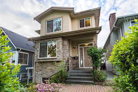 3849 Parker Street Burnaby, BC V5C 3B5
