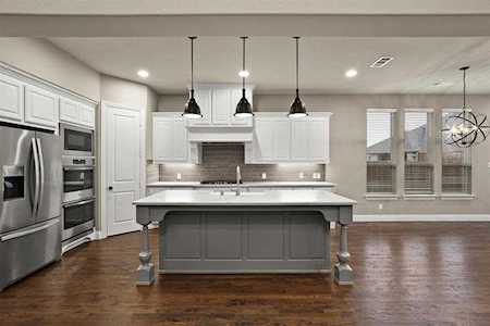 1128 Thornhill Way Roanoke, TX 76262