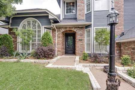 1012 Woodbriar Drive Grapevine, TX 76051
