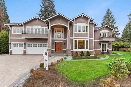10454 NE 16th Place Bellevue, WA 98004