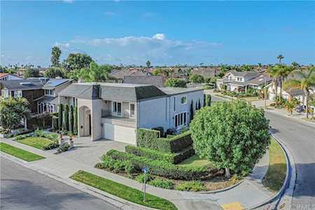 16791 Baruna Lane Huntington Beach, CA 92649