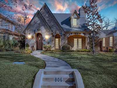 806 Clermont Avenue Dallas, TX 75223