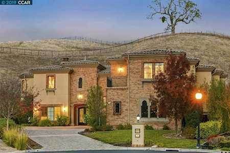 19 Alamo Springs Court Danville, CA 94526