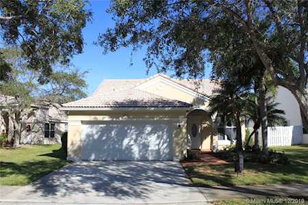 843 Savannah Falls Dr Weston, FL 33327