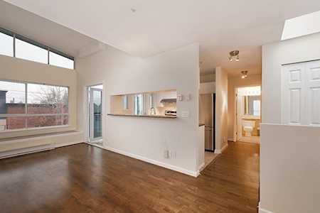 1386 W 6th Avenue #12 Vancouver, BC V6H 1A7