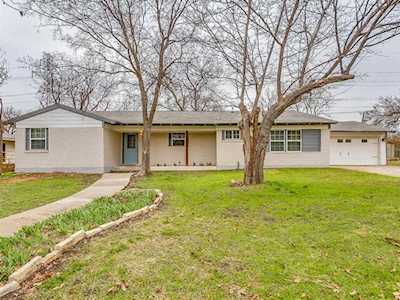 3721 London Lane Richland Hills, TX 76118