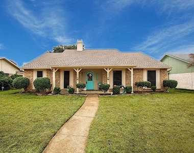 1314 Crestview Drive Allen, TX 75002