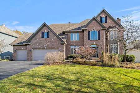 1741 Eagle Brook Dr Geneva, IL 60134