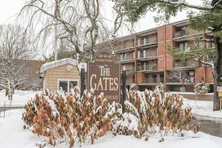 144 Marble St #103 Stoneham, MA 02180