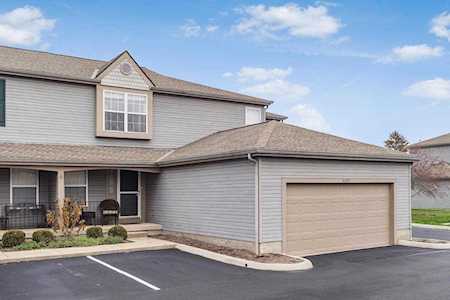 2092 Tamarin Drive Columbus, OH 43235