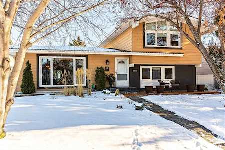 10812 Maplecrest Road SE Calgary, AB T2J 1X9