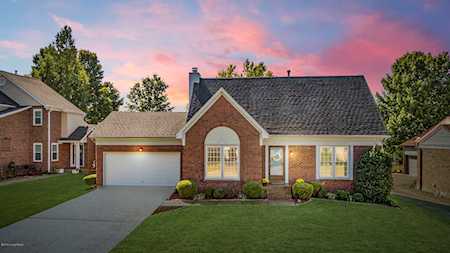 9012 Green Garden Ct Louisville, KY 40220