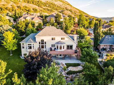2403 E Bear Hills Cir Draper, UT 84020