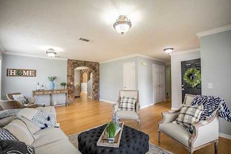 5445 Middlebury Dr Murfreesboro, TN 37128