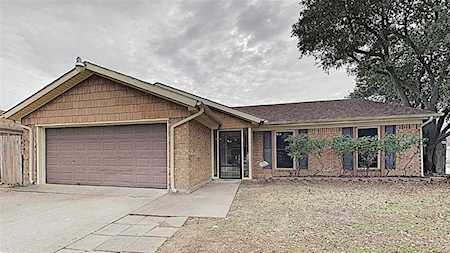 6624 Fair Oaks Drive Watauga, TX 76148