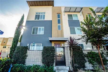 5795 Acacia Lane Lakewood, CA 90712
