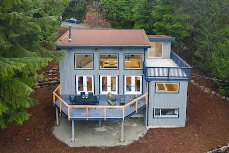 405 Bayview Road Lions Bay, BC V0N 2E0