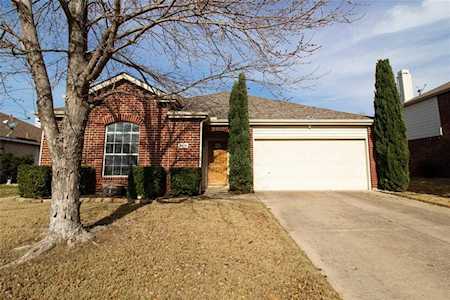 2605 Clark Drive Corinth, TX 76210