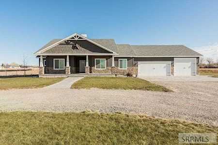 729 W 25 S Blackfoot, ID 83221