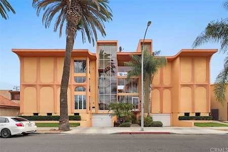 382 Coronado Avenue #306A Long Beach, CA 90814