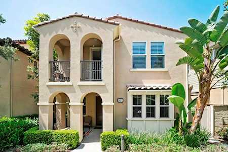 8373 Noelle Drive Huntington Beach, CA 92646