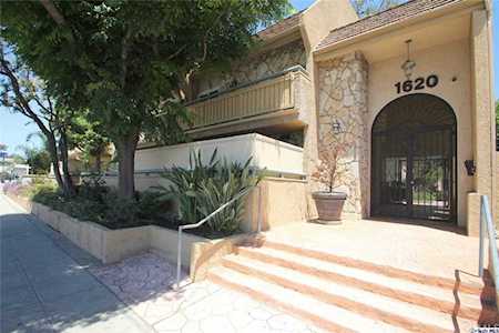 1620 N San Fernando Boulevard #17 Burbank, CA 91504