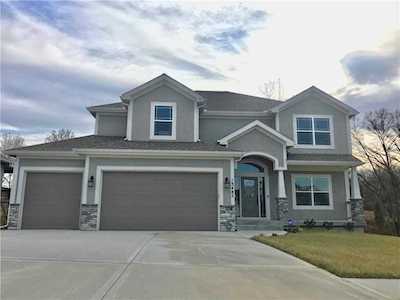 13485 NW 72nd St Parkville, MO 64152