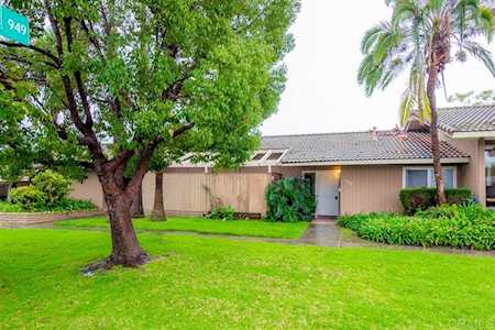 1563 La Fiesta Dr San Marcos, CA 92078