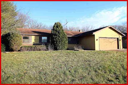 602 Brewster Dr Lake Mills, WI 53551