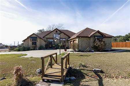 201 Hobby Horse Liberty Hill, TX 78642
