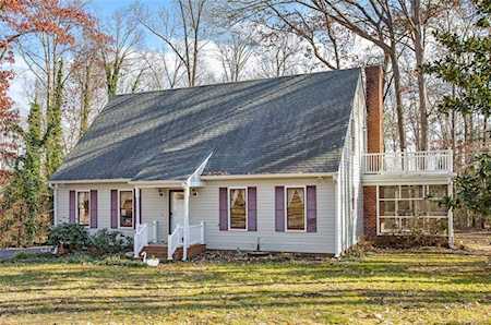 10478 Gould Hill Rd Hanover, VA 23116