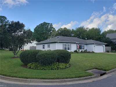 1225 Paramore Dr Virginia Beach, VA 23454