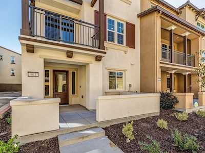 16334 Ridgehaven Dr 704 San Leandro, CA 94578