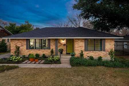 9314 Larchwood Drive Dallas, TX 75238