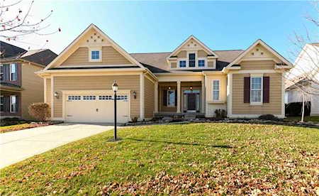 13802 Heatherfield Drive Fishers, IN 46038