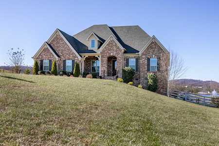 7202 Magnolia Valley Dr Eagleville, TN 37060
