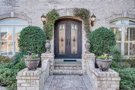 9889 Brooke Cir Collierville, TN 38139
