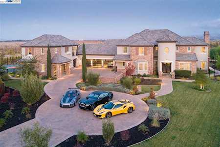 1012 Shotwell Ct Pleasanton, CA 94566